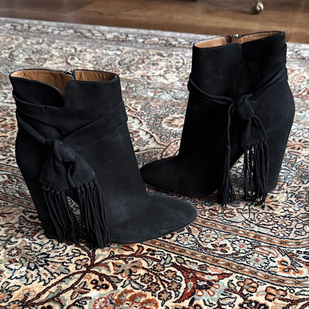 Aquazzura Black Ankle Suede Boots with Tassels (40) fits like (8.5)